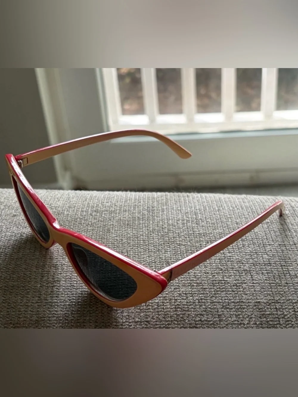Stylish Peach Cat-Eye Sunglasses - Women Accessories